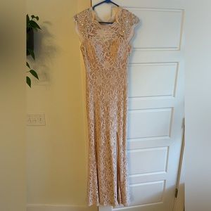Bridesmaid/Prom dress. Size 3.
